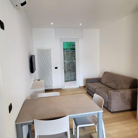דירות ברנצונה סול גארדה Casa Manu מראה חיצוני תמונה